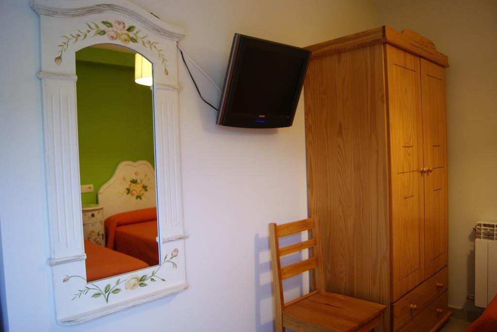 Hostal Penacardena Ихеа Экстерьер фото